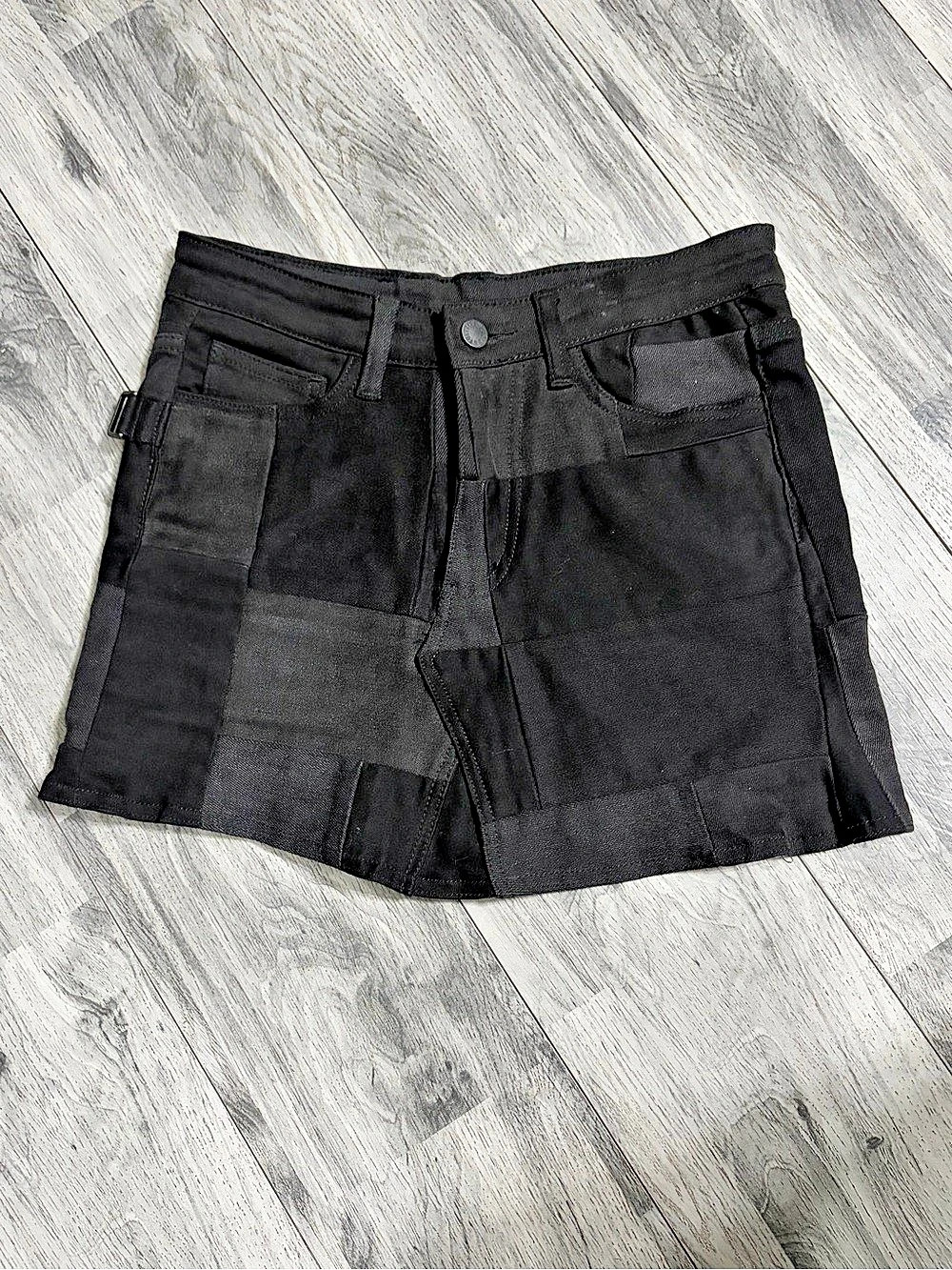 Zadig & Voltaire Jell Patch Deluxe Black Cargo Shorts Waist 34